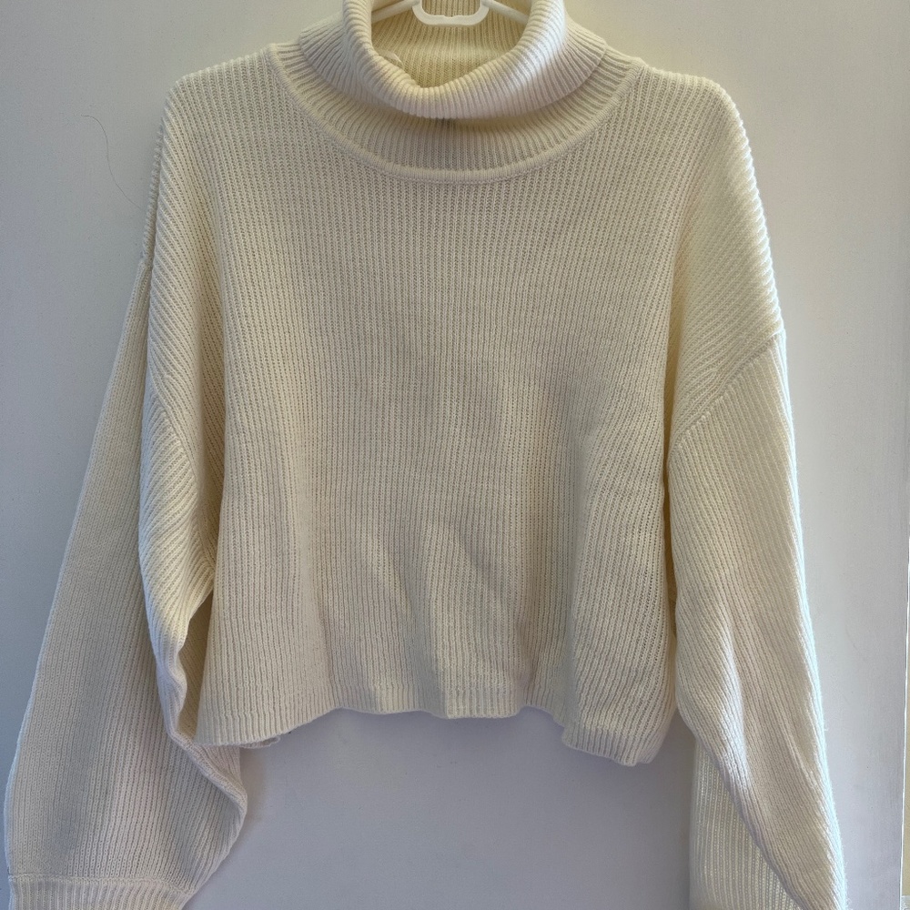 Turtleneck sweater for woman